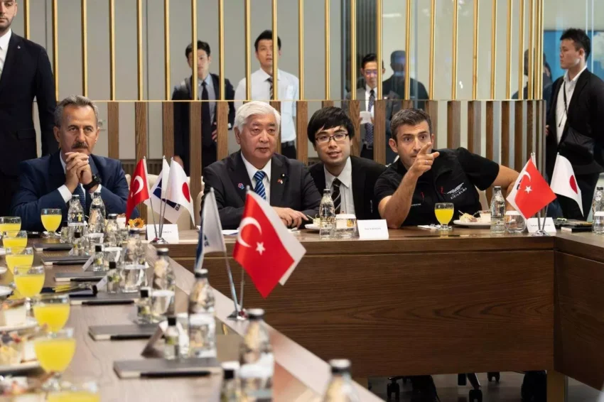 Japanese Defense Minister’s Visit Highlights Interest in Turkish Defense Industry
